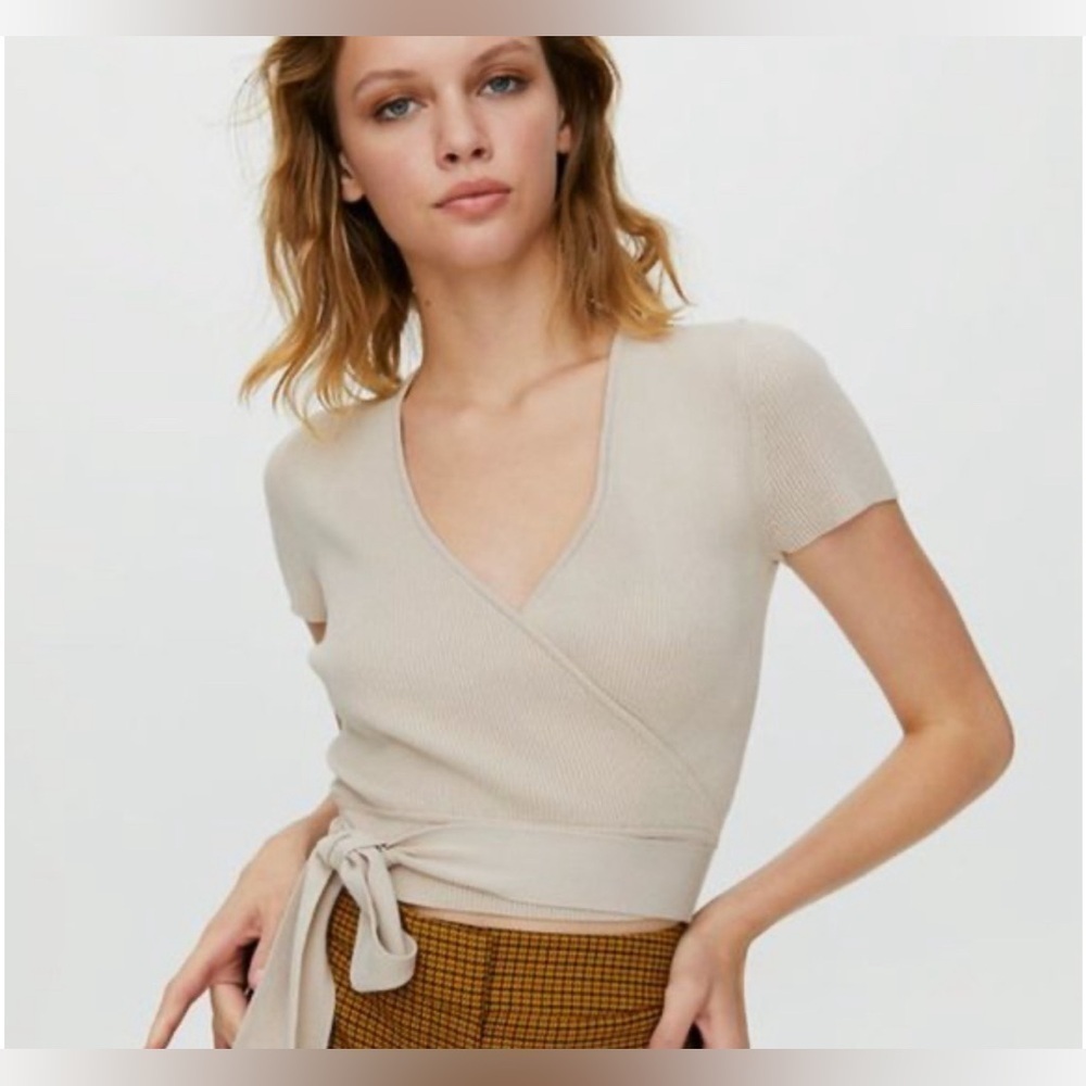 Aritzia Little Moon Prunella Knit Top